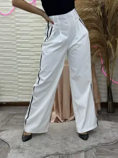 XJR069-100696 PANTALON CASUAL DAMA LISO CON DETALLE DE RAYAS A LOS COSTADO