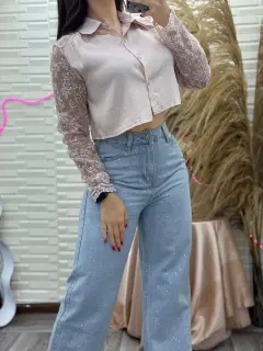 PS043-150224 CAMISA MANGA LARGA CON DETALLES DE ENCAJE Y TRANSPARENCIA UNICOLOR